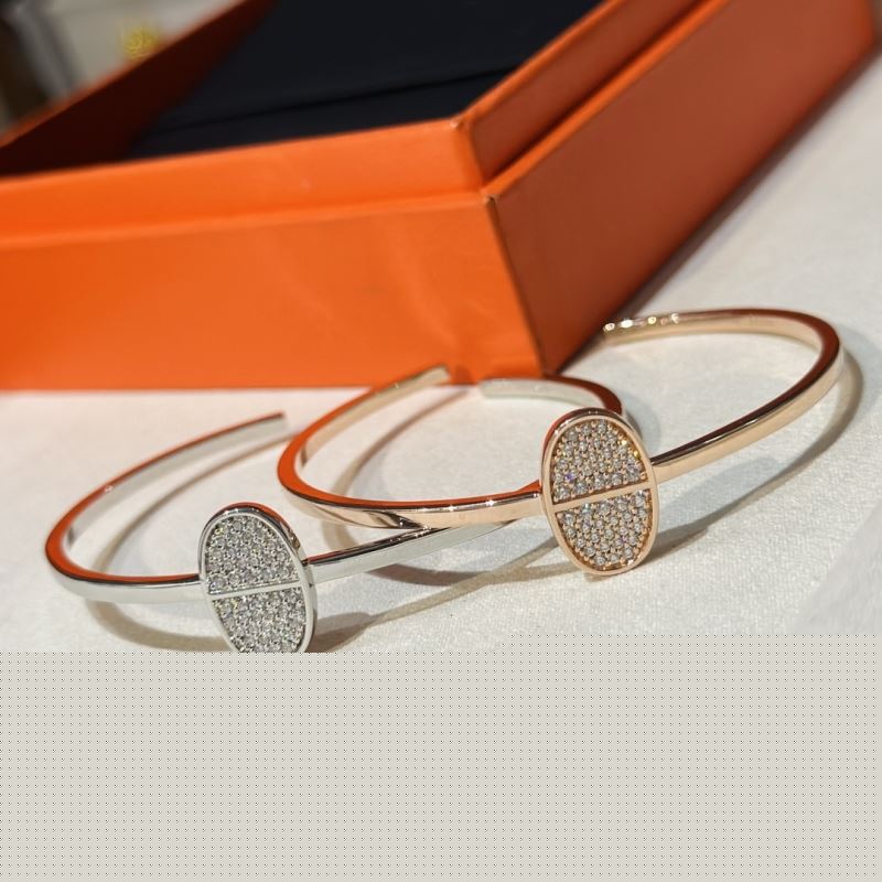 H**mes bracelets